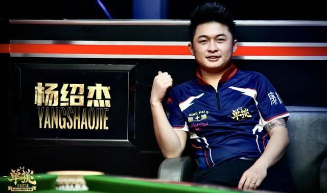 09亿美元 09亿美元