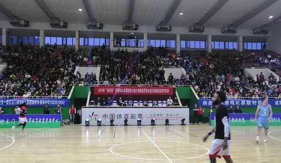 业与球迷叙 业与球迷叙